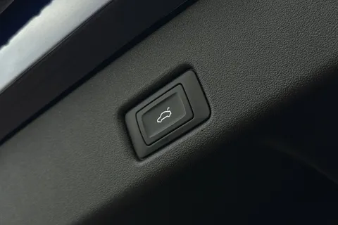 Audi Q5 2.0 TDI S line S Tronic quattro Euro 6 (s/s) 5dr Thumbnail #28