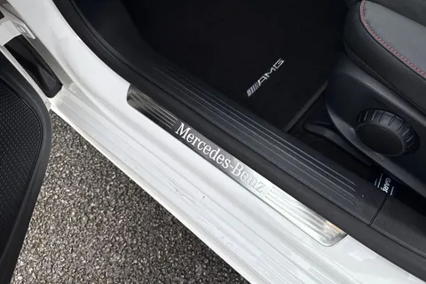 KU21OVB Mercedes-Benz A Class 2.0 A200d AMG Line (Premium 2) 8G-DCT Euro 6 (s/s) 5dr Thumbnail #34