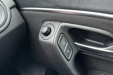 37 of 62 for VOLKSWAGEN POLO 1.2 TSI Match 3dr