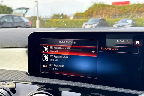 KU21OVB Mercedes-Benz A Class 2.0 A200d AMG Line (Premium 2) 8G-DCT Euro 6 (s/s) 5dr Thumbnail #46