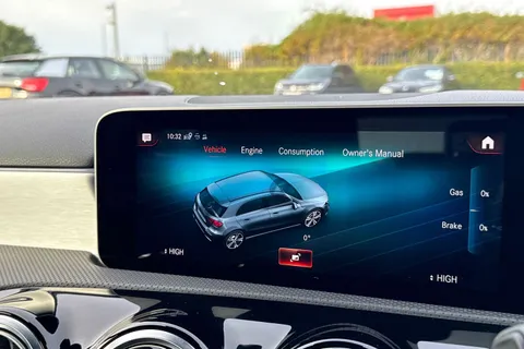 KU21OVB Mercedes-Benz A Class 2.0 A200d AMG Line (Premium 2) 8G-DCT Euro 6 (s/s) 5dr Thumbnail #51