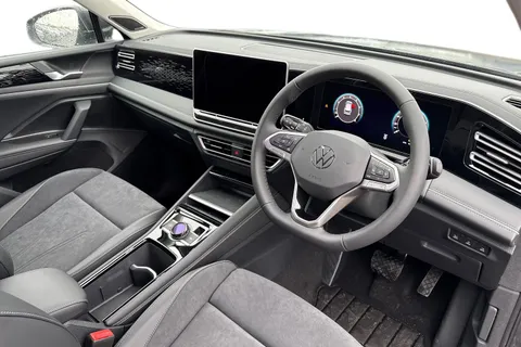  Volkswagen Tiguan 1.5 eTSI MHEV Elegance SUV 5dr Petrol Hybrid DSG Euro 6 (s/s) (150 ps) Thumbnail #14