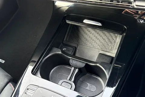 KU21OVB Mercedes-Benz A Class 2.0 A200d AMG Line (Premium 2) 8G-DCT Euro 6 (s/s) 5dr Thumbnail #55