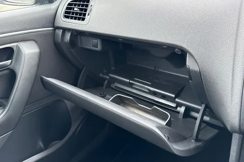 55 of 62 for VOLKSWAGEN POLO 1.2 TSI Match 3dr