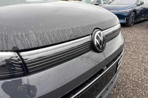  Volkswagen Tiguan 1.5 eTSI MHEV Elegance SUV 5dr Petrol Hybrid DSG Euro 6 (s/s) (150 ps) Thumbnail #25