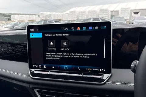  Volkswagen Tiguan 1.5 eTSI MHEV Elegance SUV 5dr Petrol Hybrid DSG Euro 6 (s/s) (150 ps) Thumbnail #45