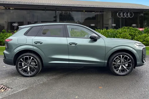  Audi Q3 1.5 e-hybrid Edition 1 S Tronic Euro 6 (s/s) 5dr 26kWh Thumbnail #4