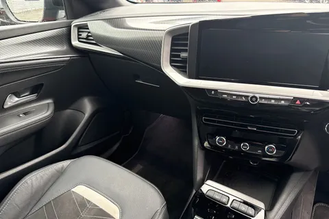 15 of 54 for Vauxhall Mokka Electric 50kWh Ultimate Auto 5dr