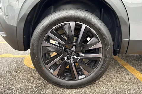 10 of 67 for PEUGEOT 2008 1.2 PureTech 130 GT 5dr EAT8