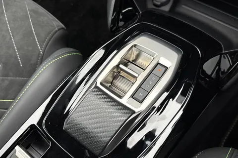 22 of 67 for PEUGEOT 2008 1.2 PureTech 130 GT 5dr EAT8