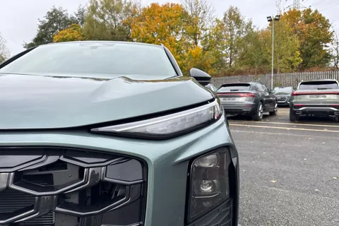 Audi Q3 1.5 e-hybrid Edition 1 S Tronic Euro 6 (s/s) 5dr 26kWh Thumbnail #26