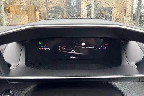 24 of 67 for PEUGEOT 2008 1.2 PureTech 130 GT 5dr EAT8