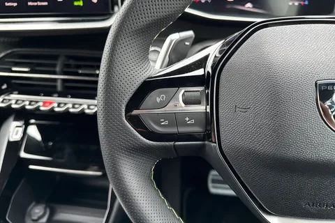 25 of 67 for PEUGEOT 2008 1.2 PureTech 130 GT 5dr EAT8