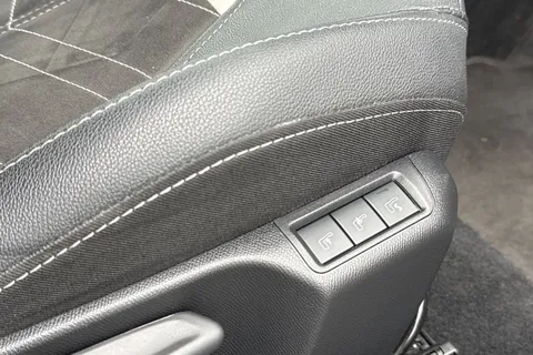 34 of 54 for Vauxhall Mokka Electric 50kWh Ultimate Auto 5dr