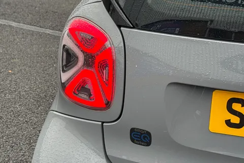 33 of 48 for Smart Fortwo 17.6kWh Edition 1 Auto 2dr (22kW Charger)