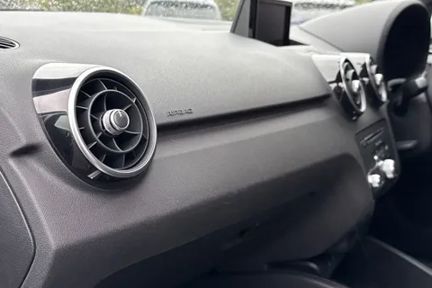 33 of 46 for Audi A1 1.4 TFSI S line Sportback Euro 6 (s/s) 5dr