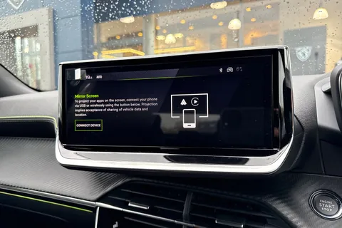 34 of 67 for PEUGEOT 2008 1.2 PureTech 130 GT 5dr EAT8