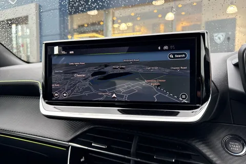 35 of 67 for PEUGEOT 2008 1.2 PureTech 130 GT 5dr EAT8