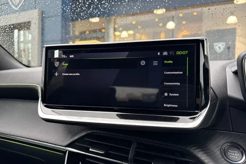 37 of 67 for PEUGEOT 2008 1.2 PureTech 130 GT 5dr EAT8