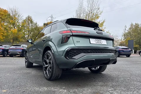  Audi Q3 1.5 e-hybrid Edition 1 S Tronic Euro 6 (s/s) 5dr 26kWh Thumbnail #39
