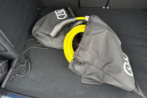  Audi Q3 1.5 e-hybrid Edition 1 S Tronic Euro 6 (s/s) 5dr 26kWh Thumbnail #40