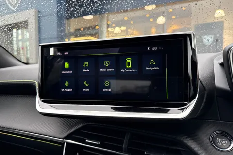 40 of 67 for PEUGEOT 2008 1.2 PureTech 130 GT 5dr EAT8