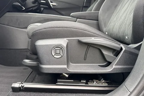  Audi Q3 1.5 e-hybrid Edition 1 S Tronic Euro 6 (s/s) 5dr 26kWh Thumbnail #43