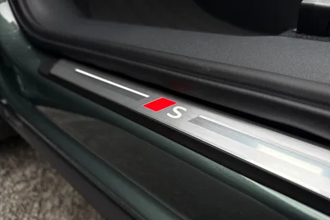  Audi Q3 1.5 e-hybrid Edition 1 S Tronic Euro 6 (s/s) 5dr 26kWh Thumbnail #44