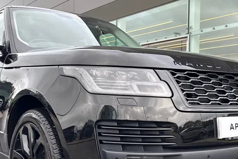 18 of 51 for Land Rover Range Rover 3.0 D300 Autobiography 5dr