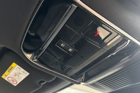 24 of 47 for Land Rover Range Rover Sport 3.0 D300 Dynamic SE 5dr