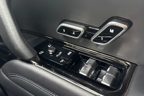 26 of 47 for Land Rover Range Rover Sport 3.0 D300 Dynamic SE 5dr