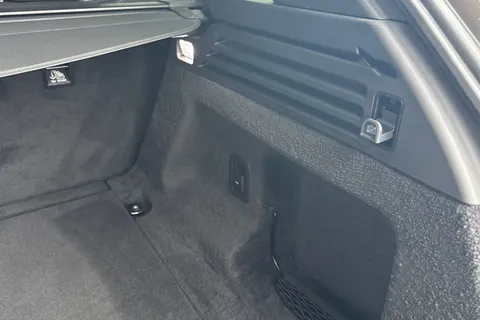 28 of 47 for Land Rover Range Rover Sport 3.0 D300 Dynamic SE 5dr