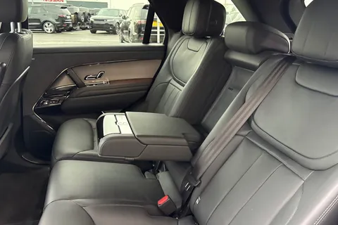 33 of 47 for Land Rover Range Rover Sport 3.0 D300 Dynamic SE 5dr