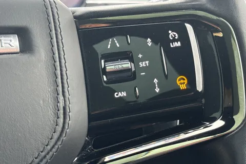 34 of 47 for Land Rover Range Rover Sport 3.0 D300 Dynamic SE 5dr