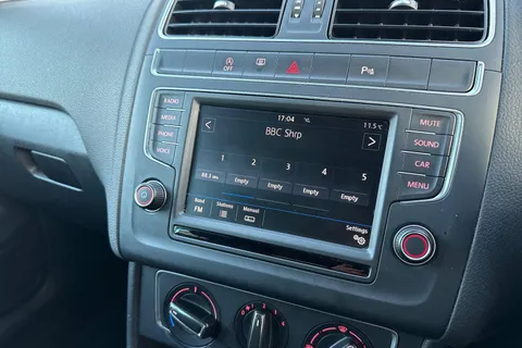 30 of 45 for Volkswagen Polo 1.0 Match Edition Euro 6 (s/s) 5dr