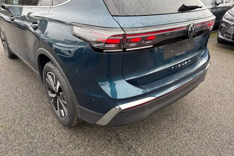  Volkswagen Tiguan 1.5 eTSI MHEV Elegance DSG Euro 6 (s/s) 5dr Thumbnail #8