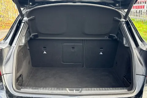 DF67ETY Mercedes-Benz Gla 2.0 GLA45 AMG Yellow Night Edition SpdS DCT 4MATIC Euro 6 (s/s) 5dr Thumbnail #8