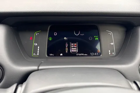 19 of 47 for HONDA JAZZ 1.5 i-MMD Hybrid SR 5dr eCVT