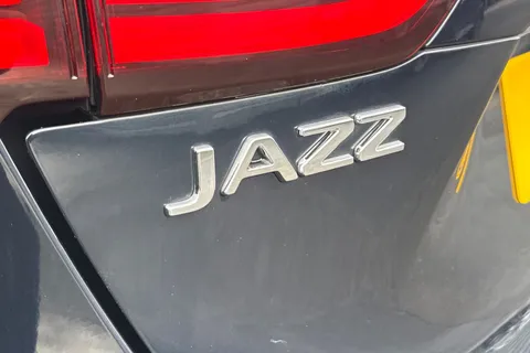 25 of 47 for HONDA JAZZ 1.5 i-MMD Hybrid SR 5dr eCVT