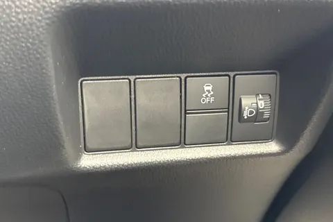 36 of 51 for HONDA JAZZ 1.5 i-MMD Hybrid Advance 5dr eCVT