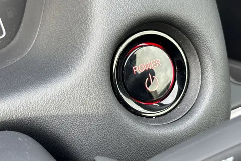 37 of 51 for HONDA JAZZ 1.5 i-MMD Hybrid Advance 5dr eCVT