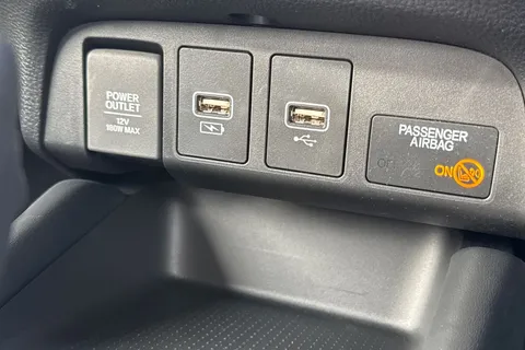 38 of 51 for HONDA JAZZ 1.5 i-MMD Hybrid Advance 5dr eCVT