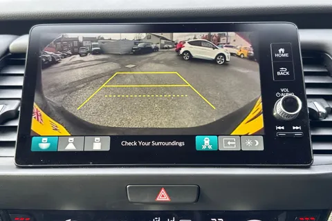 40 of 51 for HONDA JAZZ 1.5 i-MMD Hybrid Advance 5dr eCVT