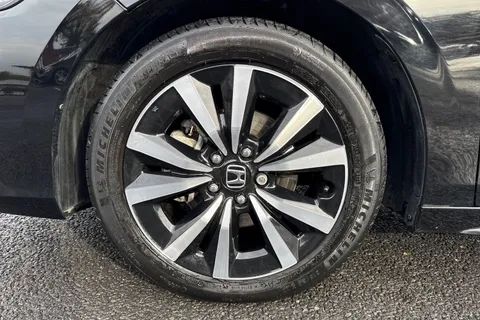 12 of 49 for HONDA CIVIC 2.0 eHEV Elegance 5dr CVT