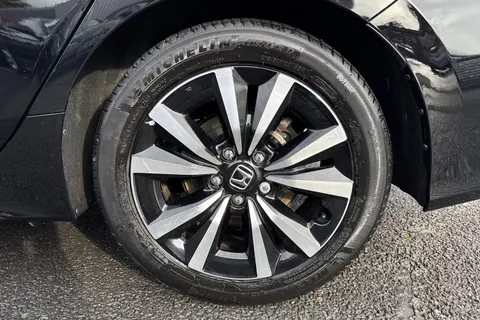 15 of 49 for HONDA CIVIC 2.0 eHEV Elegance 5dr CVT