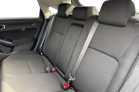 18 of 49 for HONDA CIVIC 2.0 eHEV Elegance 5dr CVT