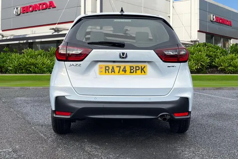 6 of 49 for HONDA JAZZ 1.5 i-MMD Hybrid Elegance 5dr eCVT
