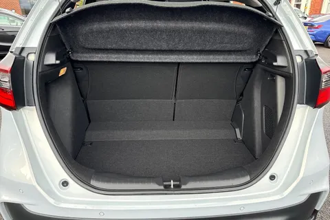 9 of 49 for HONDA JAZZ 1.5 i-MMD Hybrid Elegance 5dr eCVT