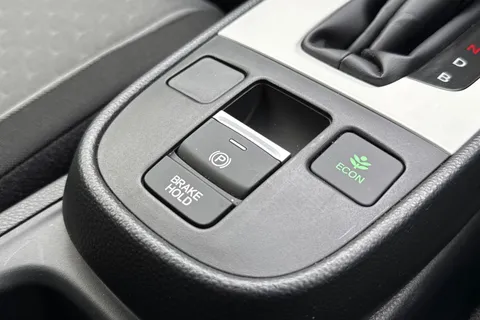 41 of 49 for HONDA JAZZ 1.5 i-MMD Hybrid Elegance 5dr eCVT