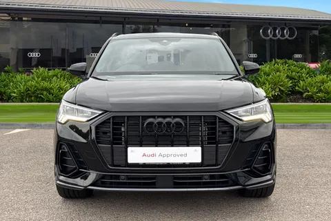 DC25OKZ Audi Q3 1.5 TFSI CoD 35 Black Edition S Tronic Euro 6 (s/s) 5dr Thumbnail #5